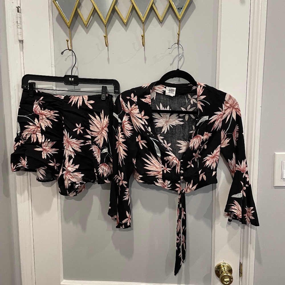 some days lovin 2 piece set!